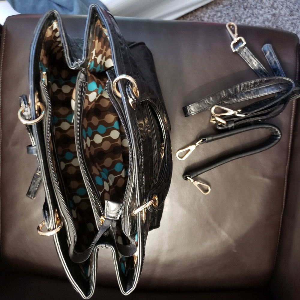 Handbag - Picture 2 of 3